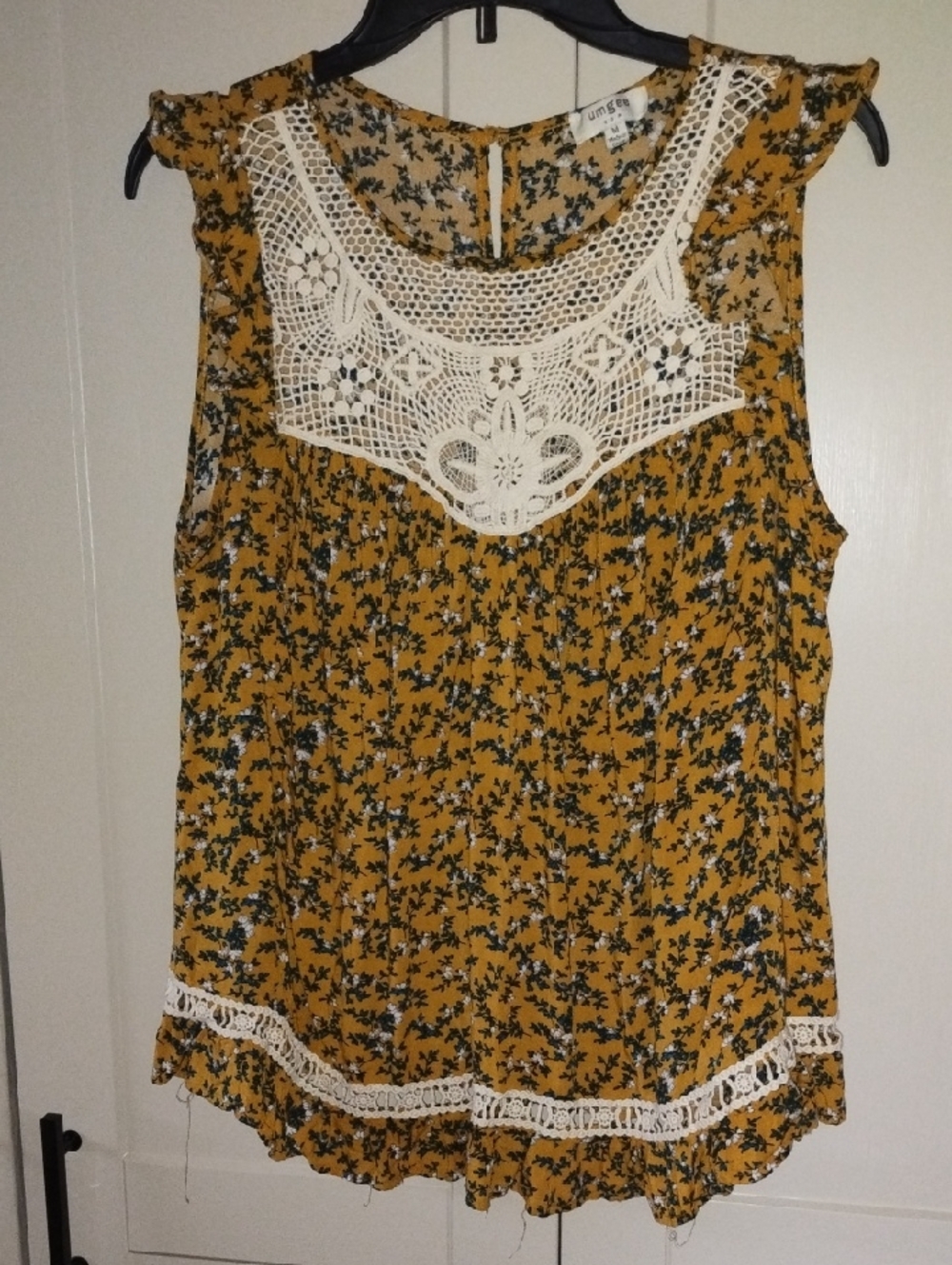 Umgee Crochet Yoke Floral Sleeveless Top - Mustard And Cream